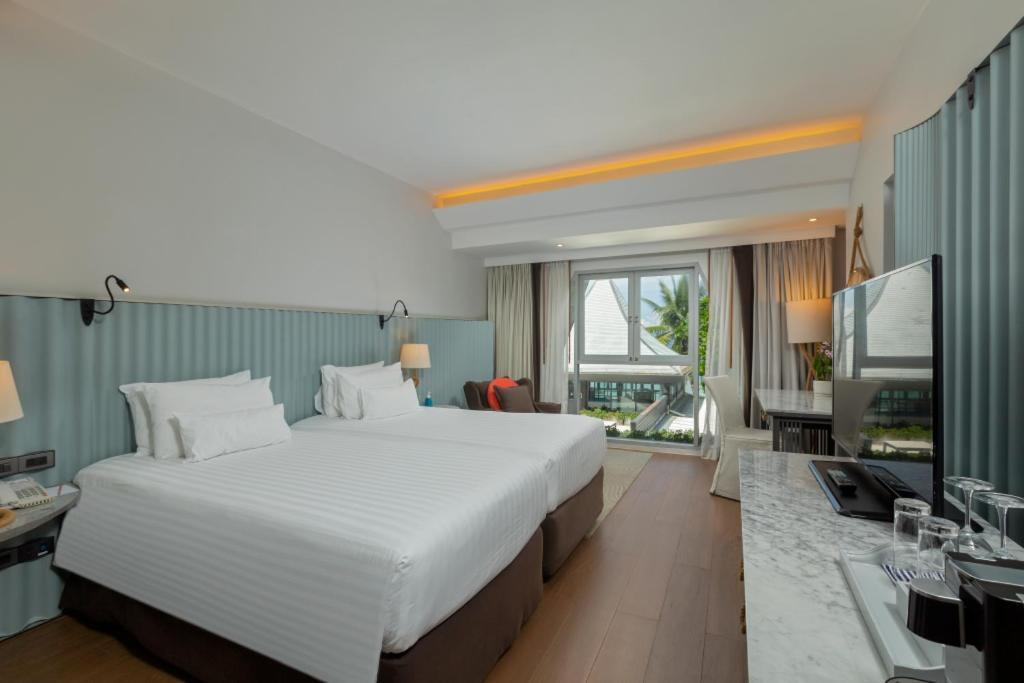 The Boathouse Phuket-Sha Plus Kata Beach  Exterior photo