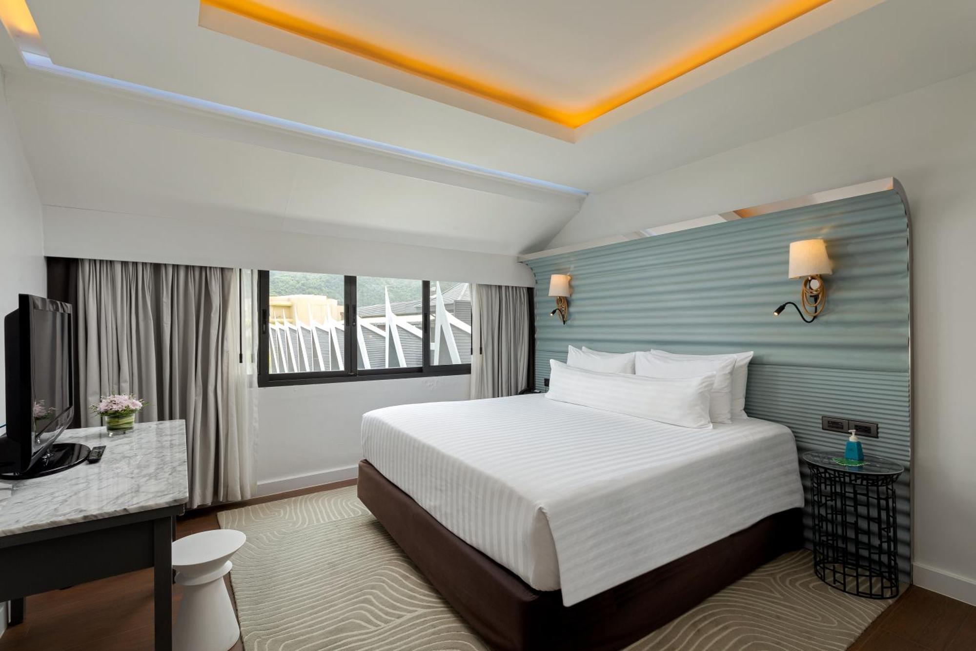 The Boathouse Phuket-Sha Plus Kata Beach  Exterior photo